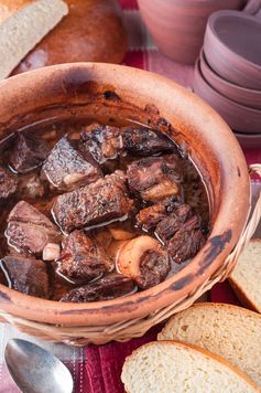 Rich Azores Slow Cooked Pot Roast (Alcatra