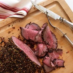 Roast Beef and Shallots with Creamy Horseradish Sauce