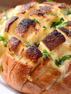 Roasted Garlic and Brie Pull Apart Bread