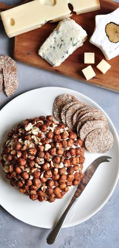 Roquefort Cheese Ball