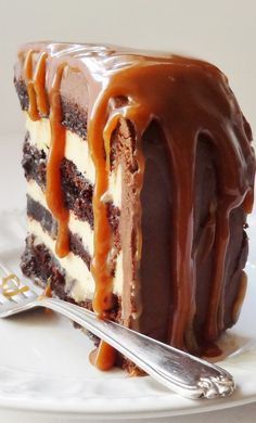 Salted Caramel Chocolate Fudge Cake