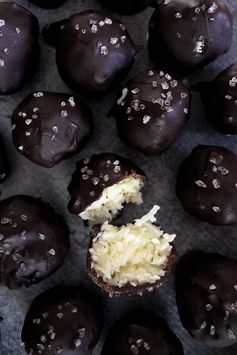 Salted Dark Chocolate Bites Coconut