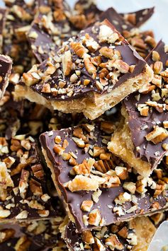 Saltine Toffee Candy with Pecans