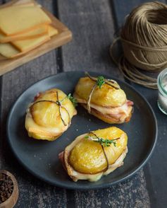 Sandwich de pommes de terre et raclette