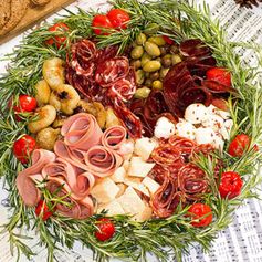 Santa-Pasti Wreath