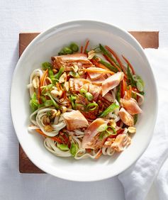 Seared Salmon Noodles With Scallions