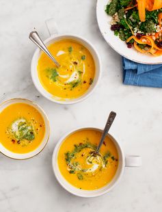 Simple Carrot Ginger Soup