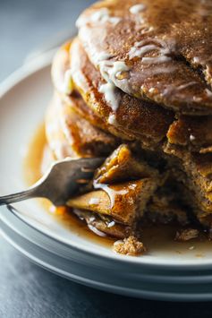 Simple Cinnamon Pumpkin Pancakes