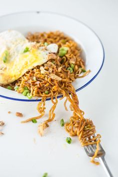 Simple Malaysian Mee Goreng