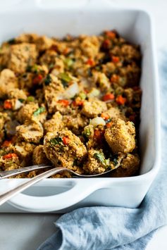 Simple Vegan Cornbread Sage Stuffing