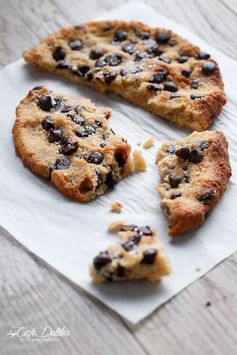 Single Serve Jumbo Low Carb Chocolate Chip Cookie