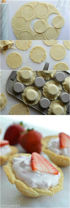 Skinny Mini Strawberry Pie Bites