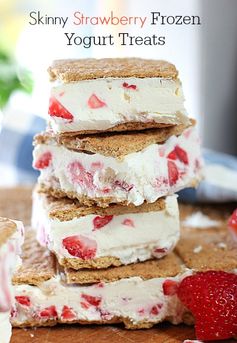 Skinny Strawberry Frozen Yogurt Treats