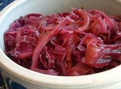 Slow Cooker Bavarian Red Cabbage