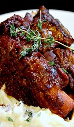 Slow Cooker Braised Short Ribs