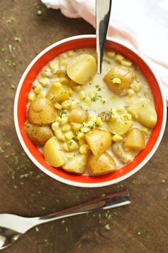 Slow Cooker Corn and Potato Chowder