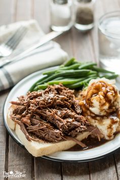 Slow Cooker Hot Roast Beef Sandwiches