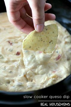 Slow Cooker Queso Dip