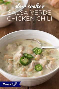 Slow Cooker Salsa Verde Chicken Chili