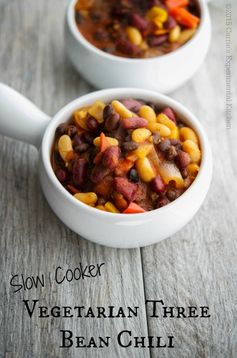 Slow Cooker Vegetarian Three Bean Chili