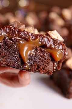 Snickers Poke Brownie