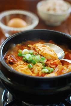 Soondubu Jjigae (Soft tofu stew