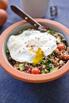 Southwest Quinoa Breakfast Bowl