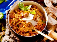 Spaghetti mit Pilz-Sahnesoße (One-Pot-Pasta