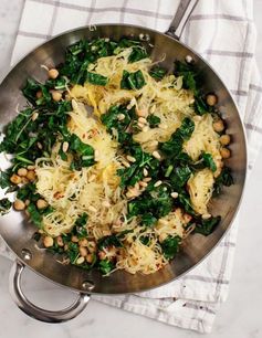 Spaghetti Squash w/ Chickpeas & Kale