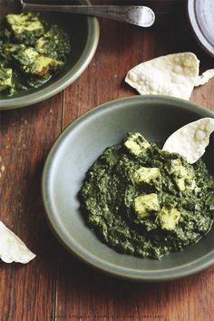 Spinach And Cheese Curry (Palak Paneer