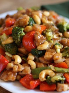 Sriracha Honey Cashew Chicken