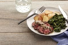 Steak & Green Peppercorn Sauce with Kale & Roasted Potato