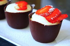 Strawberry Cheesecake Chocolate Cups