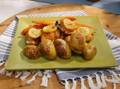 Sunny's Roasted Rosemary and Thyme Chicken, Carrots and Potatoes