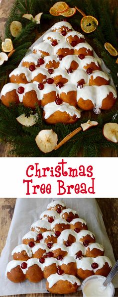 Sweet & Spicy Christmas Tree Bread