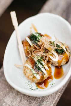 Takoyaki たこ焼き