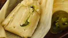 Tamales with Cheese and Jalapeño Filling