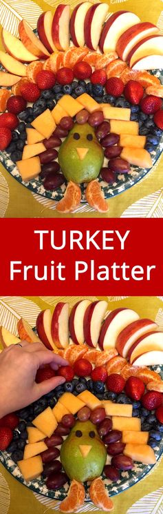 Thanksgiving Turkey-Shaped Fruit Platter Appetizer