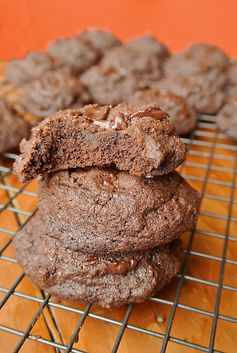 The Best Low-Carb Chocolate Chocolate Chip Cookies