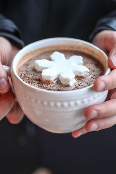 The Best Slow Cooker Hot Chocolate