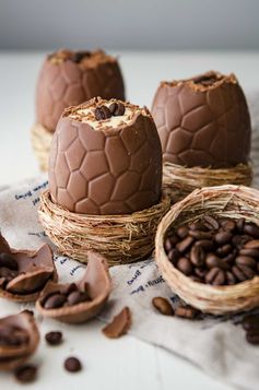 Tiramisù Filled Easter Eggs