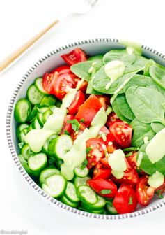 Tomato Cucumber And Spinach Salad With Avocado Parsley Dressing