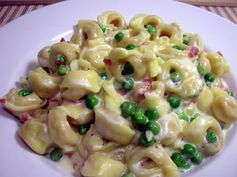 Tortellini Ai Formaggi With Prosciutto and Peas