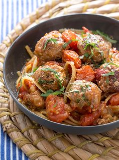 Turkey Meatballs & Linguine with Fresh Tomato Sauce & Pecorino Cheese