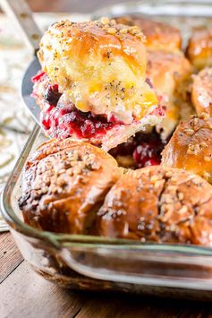 Turkey Sliders with Cranberry Sriracha Sauce