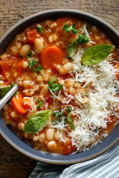 Tuscan Farro Soup