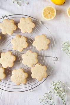 Vegan Chamomile & Lemon Shortbread