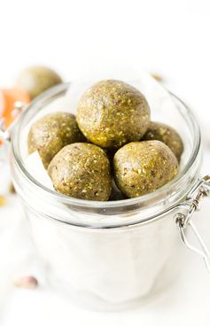 Vegan Matcha Protein Balls