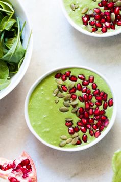 Vegan Spinach Ginger Smoothie Bowl