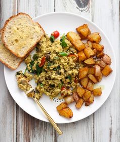 Vegan Tofu Scramble & Paprika Potatoes